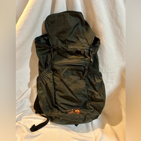 Mountain Hardwear Lightweight 15L Packable Charcoal Backpack - Picture 1 of 5